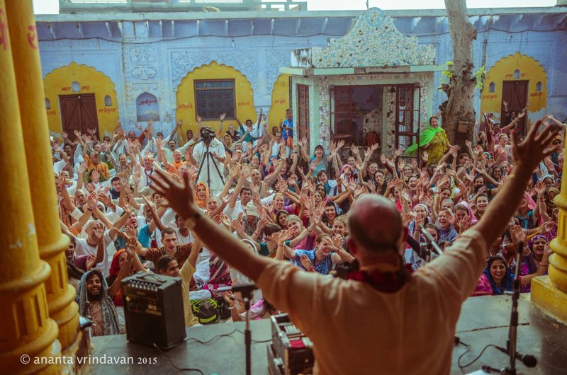 Kirtan in a temple courtyard