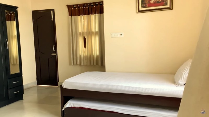 Gita Bhavan — photo 4